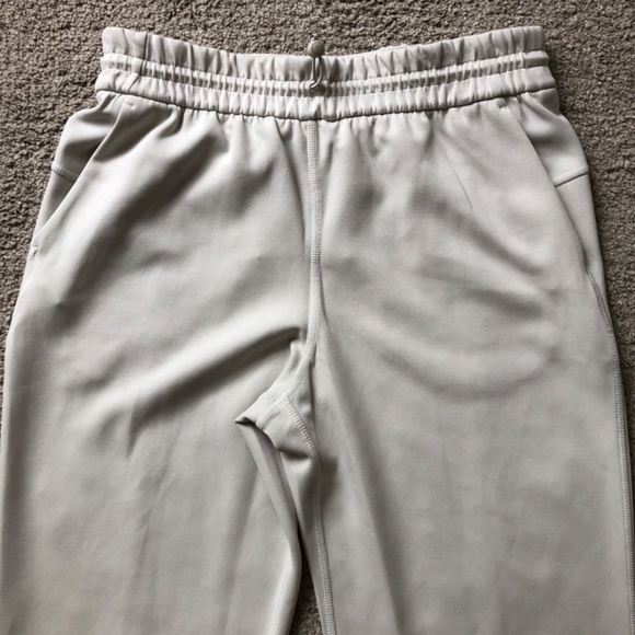 LULULEMON Softstreme HR Pant. - Picture 2 of 2